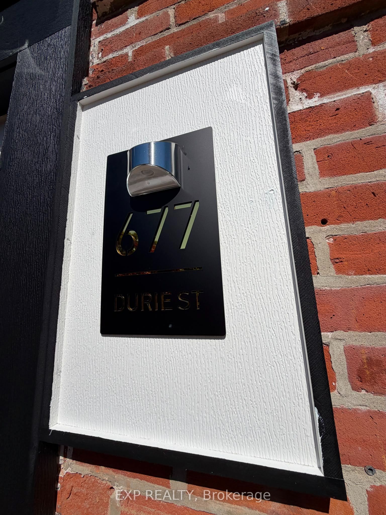 Residential Lease in Toronto W02 2