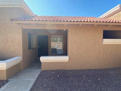 6 - 502 W Tonopah Drive, Condo with 2 bedrooms, 2 bathrooms and null parking in Phoenix AZ | Image 2