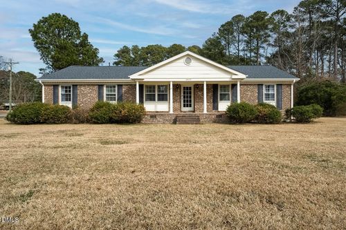 2920 Wellington Dr, Rocky Mount, NC, 27803-1336 | Card Image