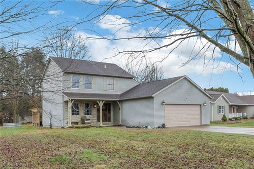 390 Spring Valley Dr, Zanesville, OH, 43701-7563 | Card Image