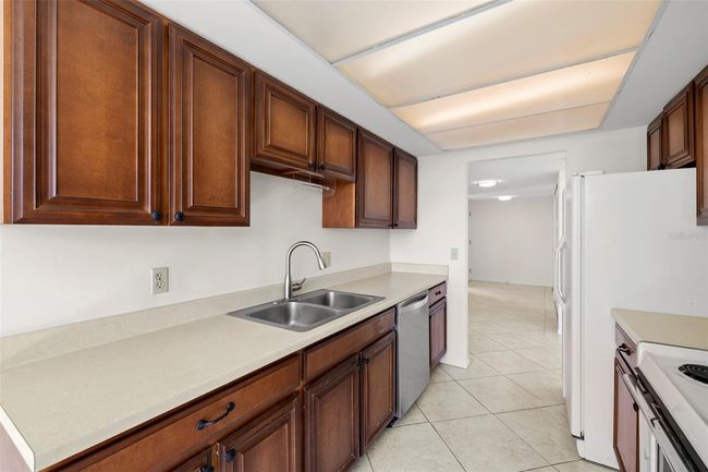 Kitchen | Image 15