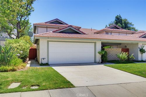 28948 Marilyn Dr, Canyon Country, CA, 91387 | Card Image