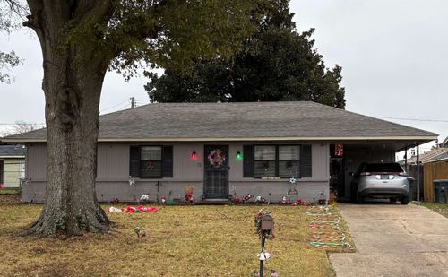 4844 Newton Dr, Memphis, TN, 38109-6765 | Card Image