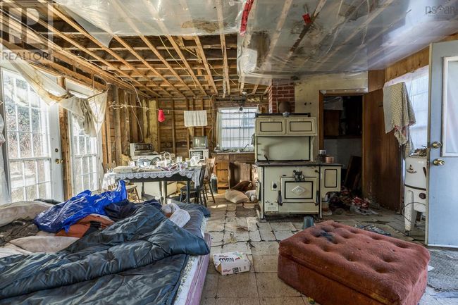 27879 Highway 7, House other with 6 bedrooms, 1 bathrooms and null parking in Moser River NS | Image 13