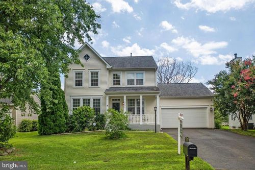 9401 Hersch Farm Ln, MANASSAS, VA, 20112-5828 | Card Image