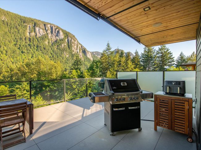 2258 Windsail Pl, House other with 5 bedrooms, 5 bathrooms and 7 parking in Squamish BC | Image 9