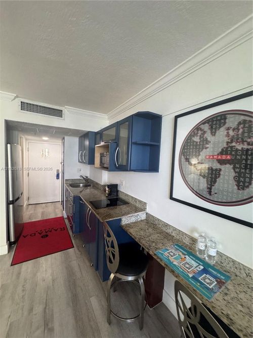 918-19201 Collins Ave, Sunny Isles Beach, FL, 33160-2202 | Card Image