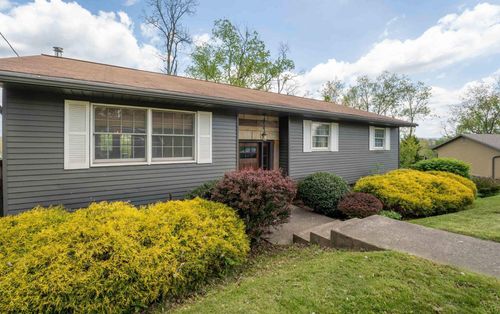 813 Cottonwood St, Morgantown, WV, 26505-2619 | Card Image
