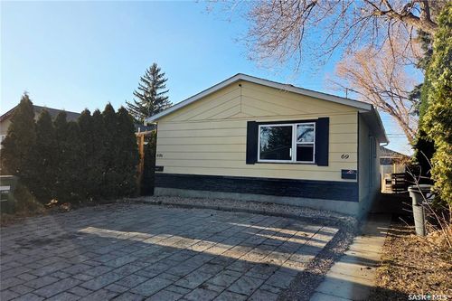 69 Rita Crescent, Saskatoon, SK, S7N2L4 | Card Image