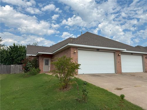 661 Appleridge Dr, Centerton, AR, 72719-8950 | Card Image