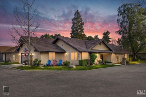 34-2323 Easthills Dr, Bakersfield, CA, 93306 | Card Image