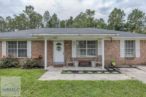 1325 Loblolly Dr, Hinesville, GA, 31313-8181 | Card Image