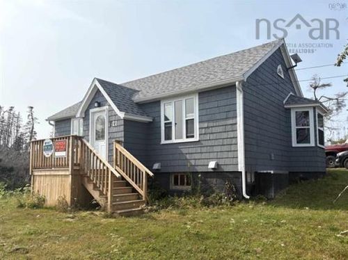 21 Marconi St, Louisbourg, NS, B1C1K2 | Card Image
