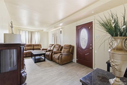 6011 Washington St, Romulus, MI, 48174-1740 | Card Image