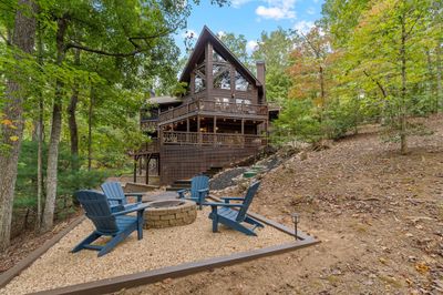 518 Toccoa River Forest, Home with 3 bedrooms, 3 bathrooms and null parking in Mineral Bluff GA | Image 2