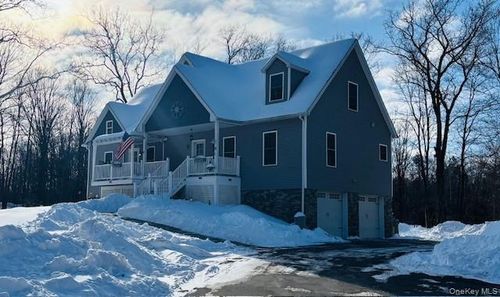 10 Rathbun Road, Red Hook, NY, 12572 | Card Image