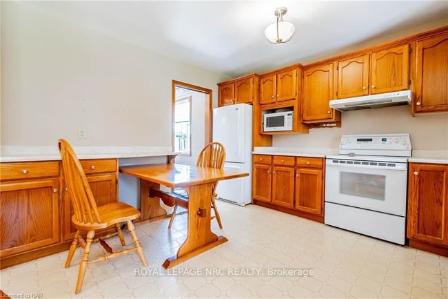 601 Bunting Rd, House other with 3 bedrooms, 2 bathrooms and 6 parking in Saint Catharines ON | Image 14