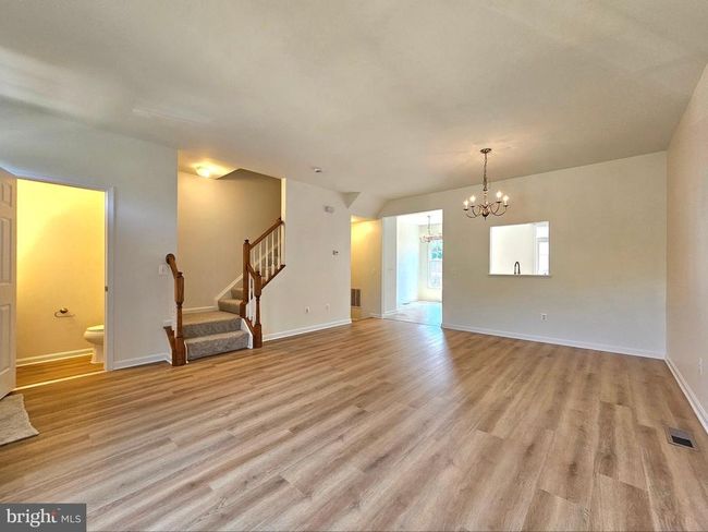 15318 Elizabeth Burbage Loop, Townhouse with 3 bedrooms, 4 bathrooms and null parking in WOODBRIDGE VA | Image 6