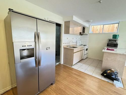 2400 W 19th Ave, Vancouver, BC, V6L | Card Image
