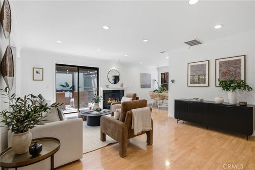 32-1429 Valley View Rd, Glendale, CA, 91202 | Card Image