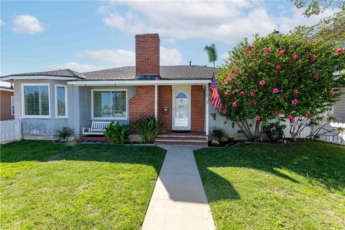 3079 N Bellflower Blvd, Long Beach, CA, 90808-3702 | Card Image