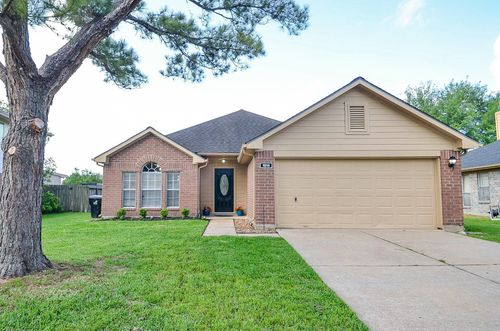 1614 Village Court Dr, Rosenberg, TX, 77471-6142 | Card Image