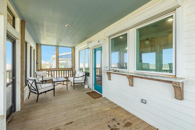 2176 Highway 87, House other with 3 bedrooms, 2 bathrooms and 4 parking in Gilchrist TX | Image 24