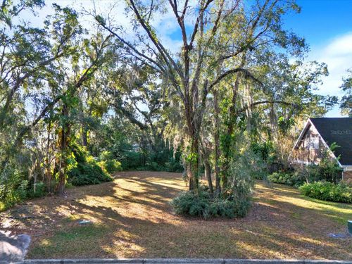 1113 N Riverhills Dr, TEMPLE TERRACE, FL, 33617-4215 | Card Image
