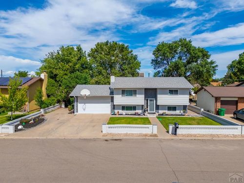 1256 20 1/2 Ln, Pueblo, CO, 81006-1802 | Card Image