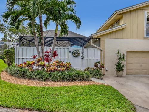 12732 Woodmill Dr, Palm Beach Gardens, FL, 33418-8941 | Card Image