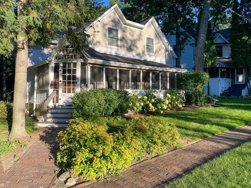 r-776 S Lakeshore Drive, FONTANA, WI, 53125 | Card Image