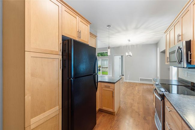 6195 Kenning Pl, House other with 3 bedrooms, 3 bathrooms and 4 parking in Nanaimo BC | Image 23