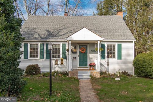 301 Central Ave, HATBORO, PA, 19040-4707 | Card Image