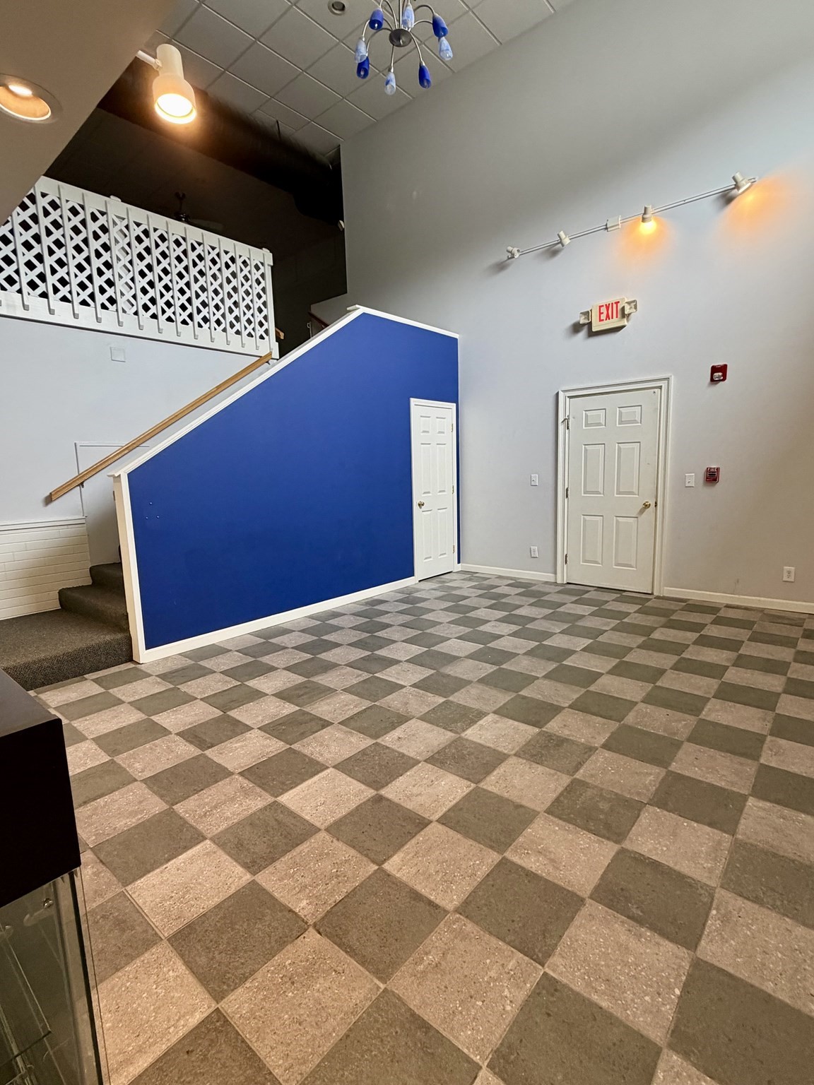 Commercial Lease in Salisbury
