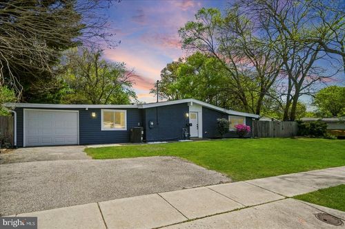 214 Saint James Dr, GLEN BURNIE, MD, 21061-4081 | Card Image