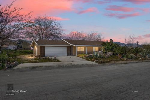 8524 Wildrose Ave, Lake Isabella, CA, 93240-9317 | Card Image