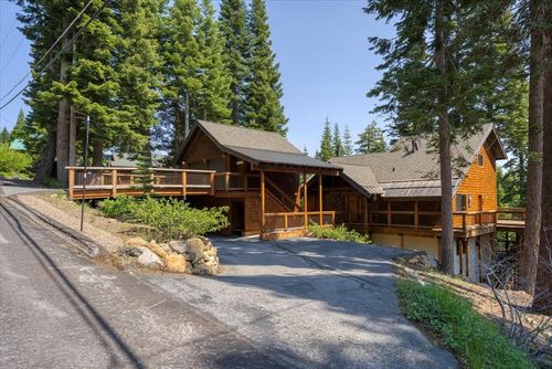 12945 Skislope Way, Truckee, CA, 96161-7022 | Card Image