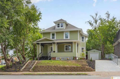 1109 S 32nd St, Omaha, NE, 68105-2041 | Card Image