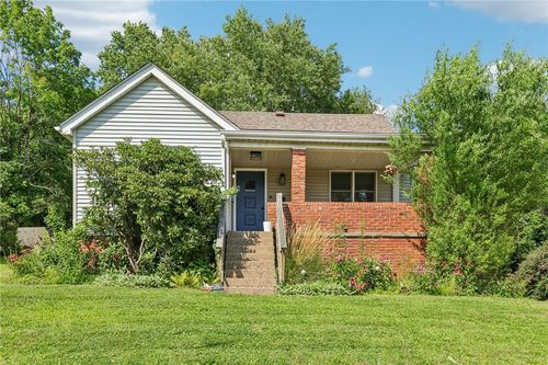 221 Rosecrest Dr, Monroeville, PA, 15146-4041 | Card Image