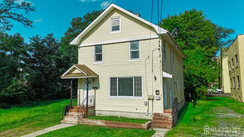 13 Melbourne Ct, WOODBRIDGE, NJ, 07095-3719 | Card Image