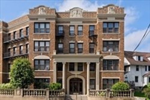 14-32 Sidlaw Rd, Boston, MA, 02135-5424 | Card Image
