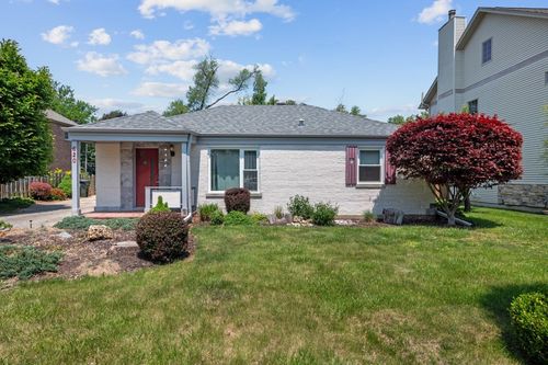 620 W Oriole Ln, Mount Prospect, IL, 60056-1120 | Card Image