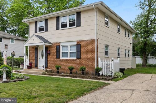 b-295 Lander Dr, Hamilton, NJ, 08619-1824 | Card Image