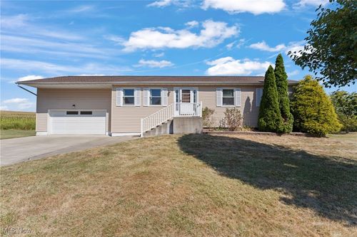 215 Orchard St Nw, East Canton, OH, 44730-1849 | Card Image