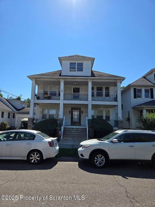 l-127 S Irving Ave, Scranton, PA, 18505-2050 | Card Image