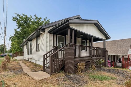 2010 N 27th St, Kansas City, KS, 66104-4616 | Card Image