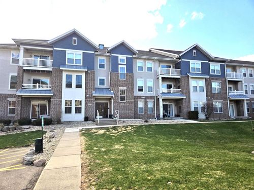 apt-203-3848 Maple Grove Dr, Madison, WI, 53719-1944 | Card Image