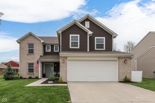814 Cherry Tree Ln, Greenwood, IN, 46143-3818 | Card Image