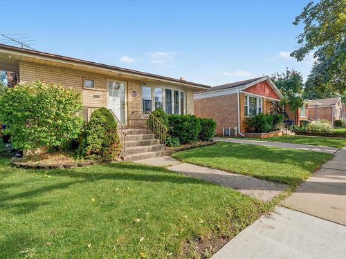 2712 W 97th Place, Evergreen Park, IL, 60805 | Card Image