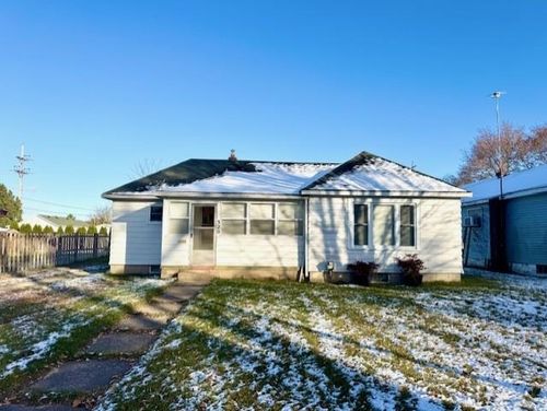 320 N Clinton St, Saint Louis, MI, 48880-1801 | Card Image